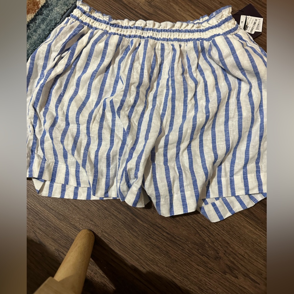 Brand new Ava & Viv comfy shorts